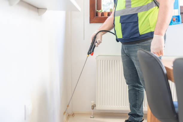 Best Exterminator Services  in Dowagiac, MI